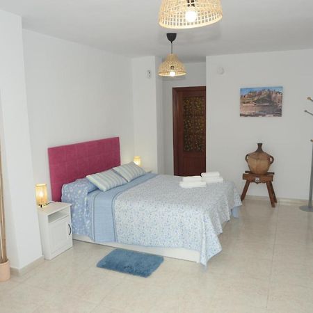 Habitacion Grande Con Terraza Privada, Malaga Centro Eksteriør billede