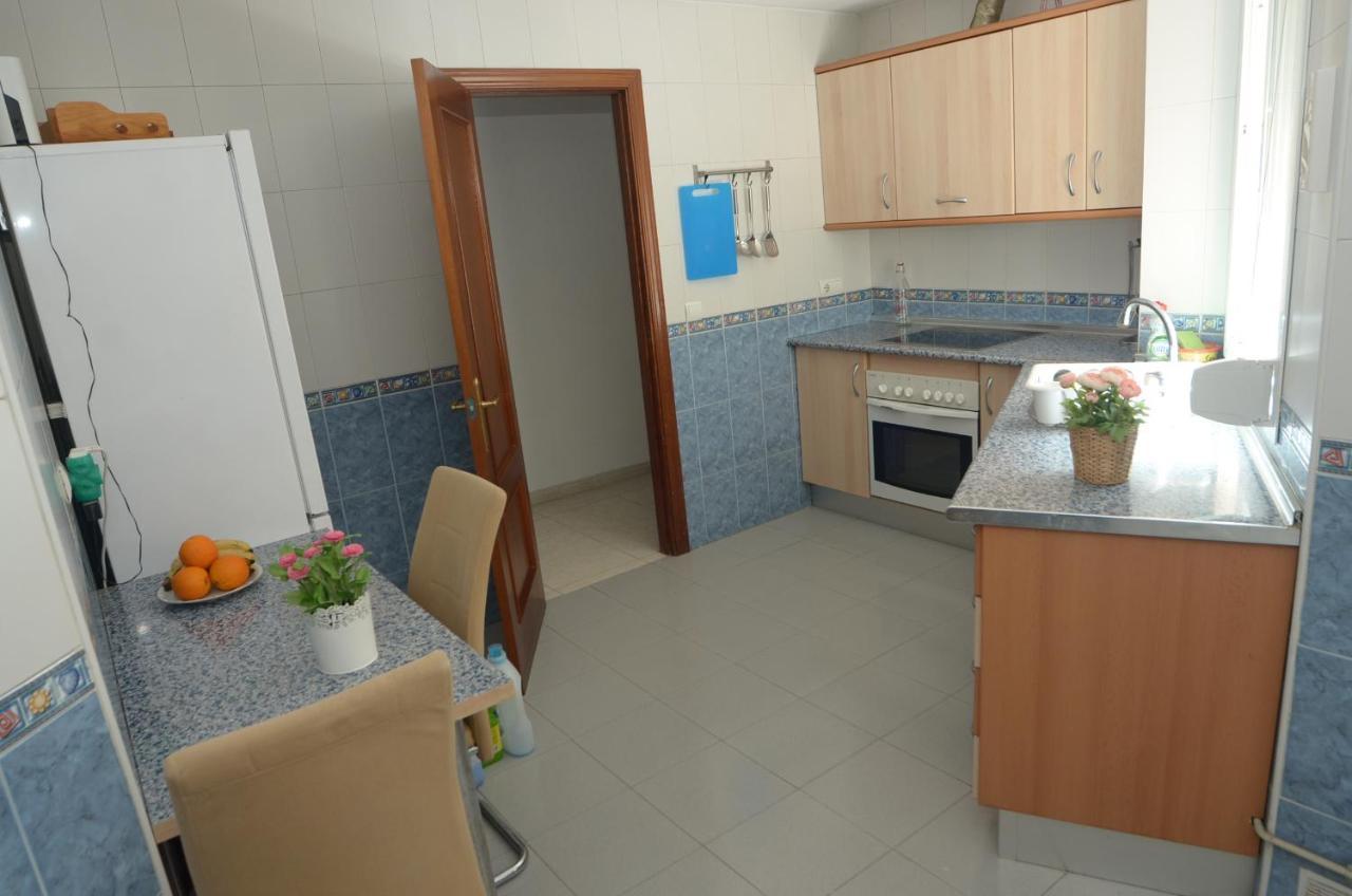 Habitacion Grande Con Terraza Privada, Malaga Centro Eksteriør billede