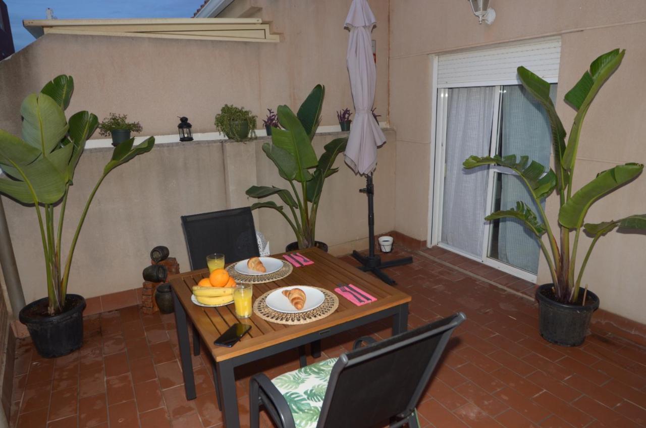 Habitacion Grande Con Terraza Privada, Malaga Centro Eksteriør billede